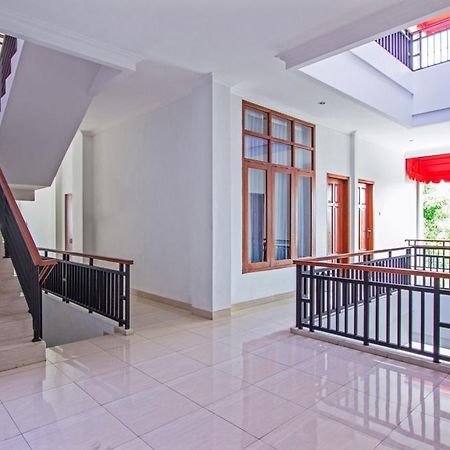 Reddoorz @ Plemburan Hotel Sleman  Ngoại thất bức ảnh