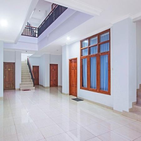 Reddoorz @ Plemburan Hotel Sleman  Ngoại thất bức ảnh