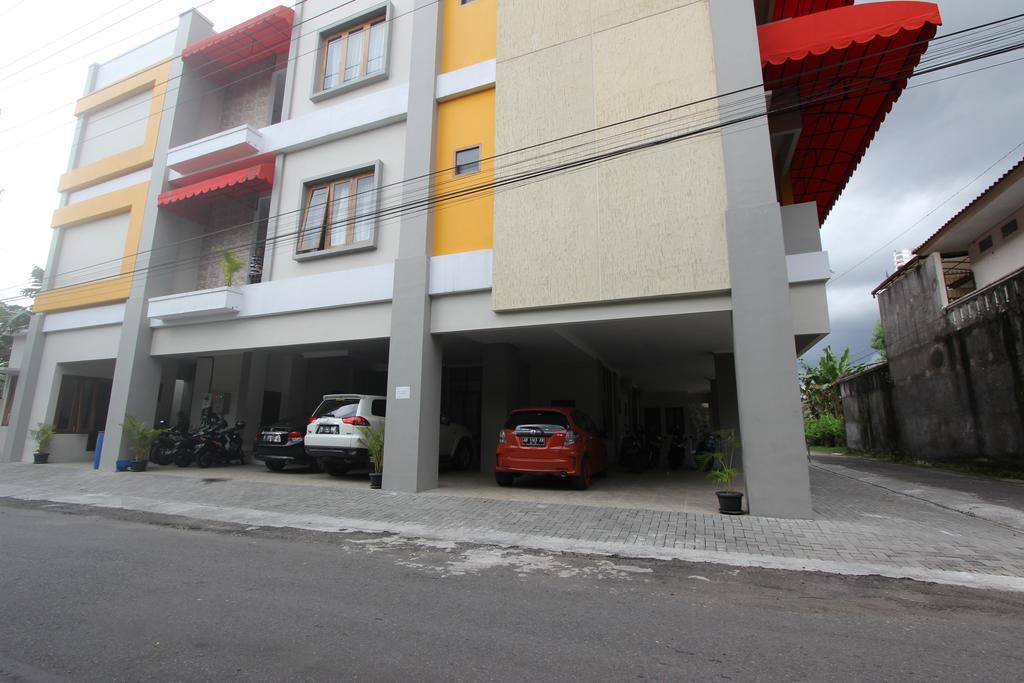 Reddoorz @ Plemburan Hotel Sleman  Ngoại thất bức ảnh