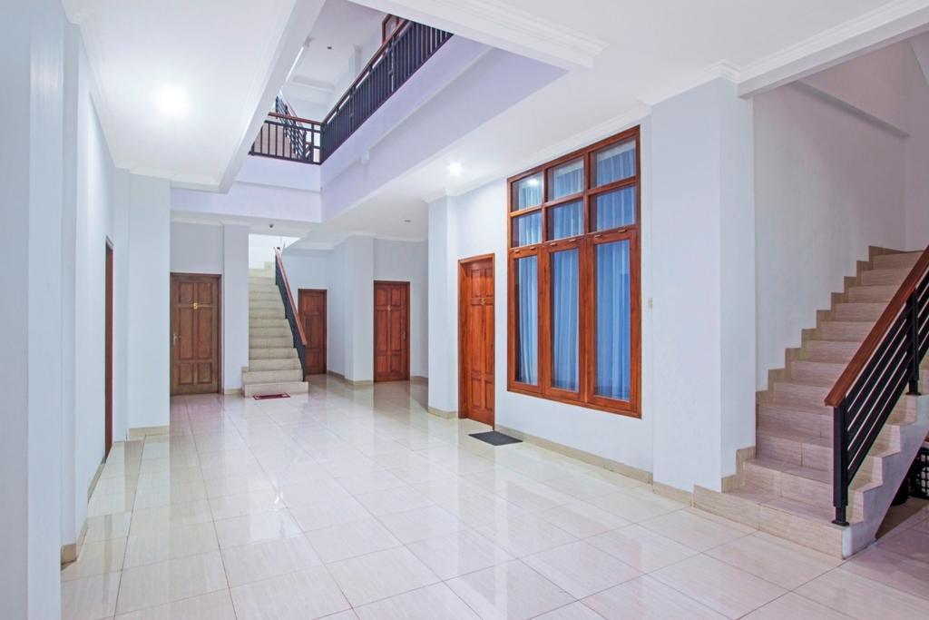 Reddoorz @ Plemburan Hotel Sleman  Ngoại thất bức ảnh